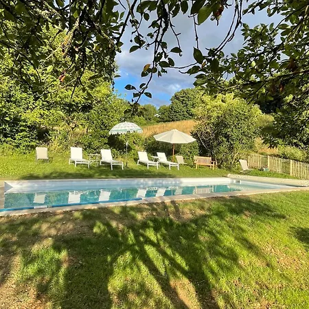 Longere 4 Etoiles Avec Piscine En Sarthe